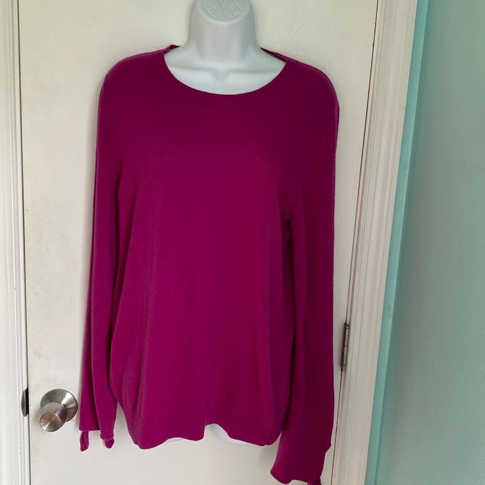Banana Republic Merino wool blend tie-sleeve sweater VGUC